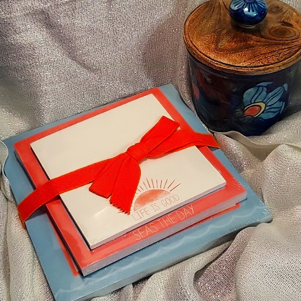 Hallmark Notepad Set